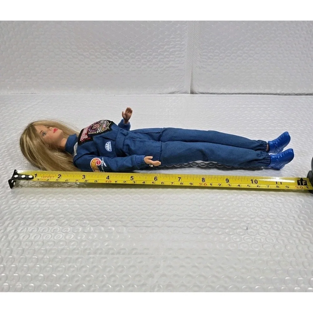 Nascar Barbie 50th Anniversary 1998 Twist & Turn 12